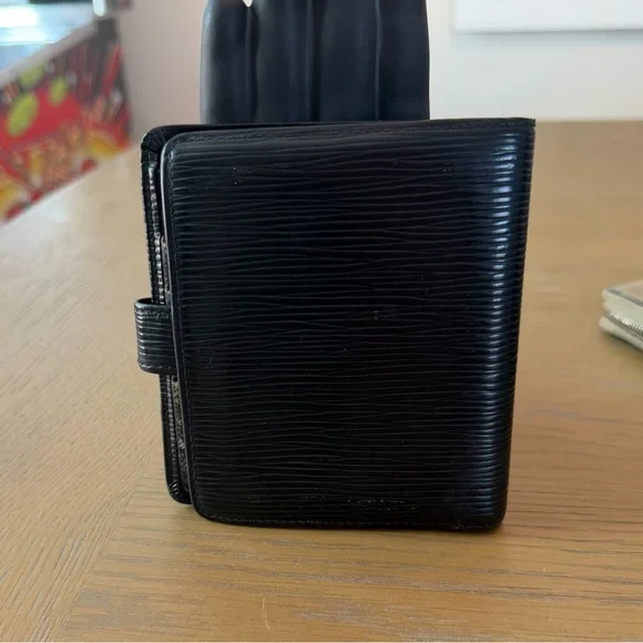 Louis Vuitton- Burberrys-Celine wallets - Picture 3 of 16